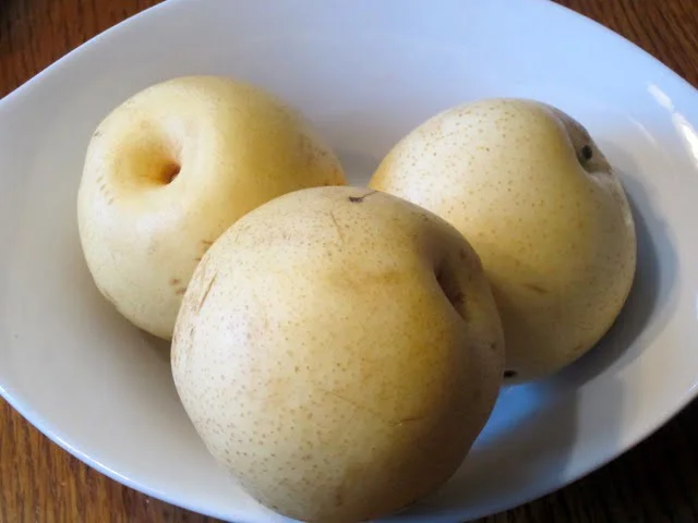 How to Know When Asian Pears are Ripe