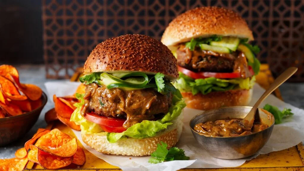 How to Perfectly Slice Lettuce for Juicy Burgers
