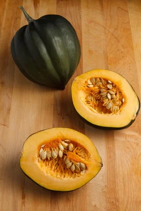 How to Tell When Acorn Squash is Ripe