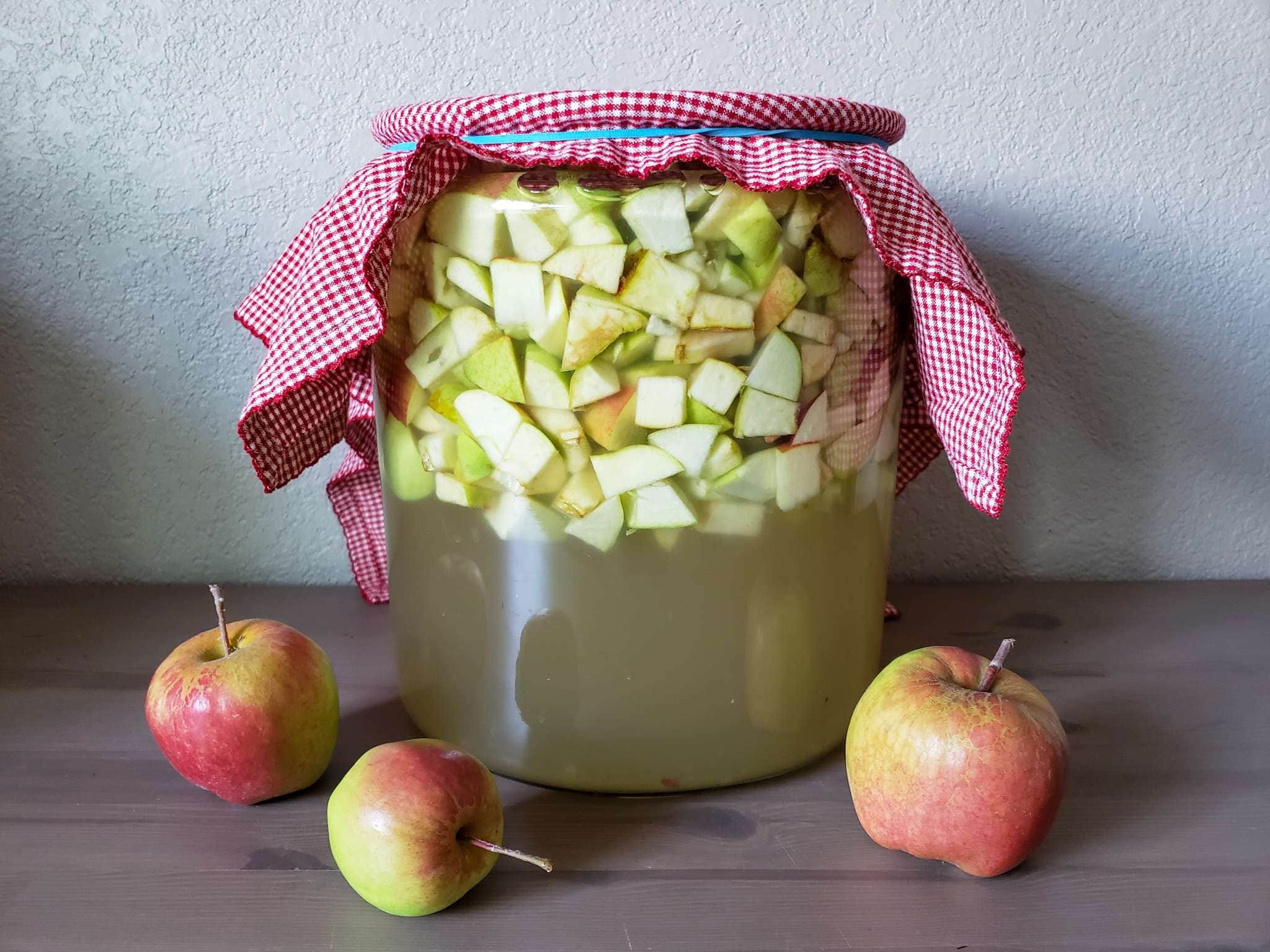 The Apple-to-Cider Ratio: How Many Apples Make a Gallon? The Apple-to-Cider Ratio: How Many Apples Make a Gallon?