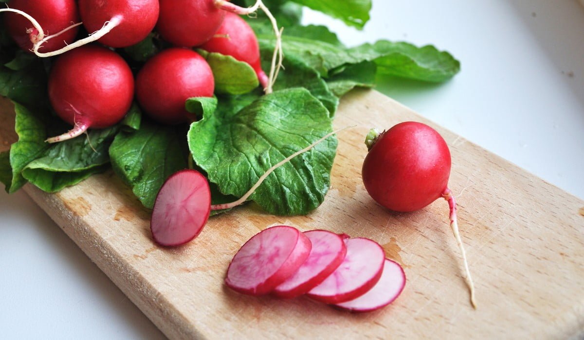 The Spicy Side of Radishes: Exploring the Science Behind Their Heat