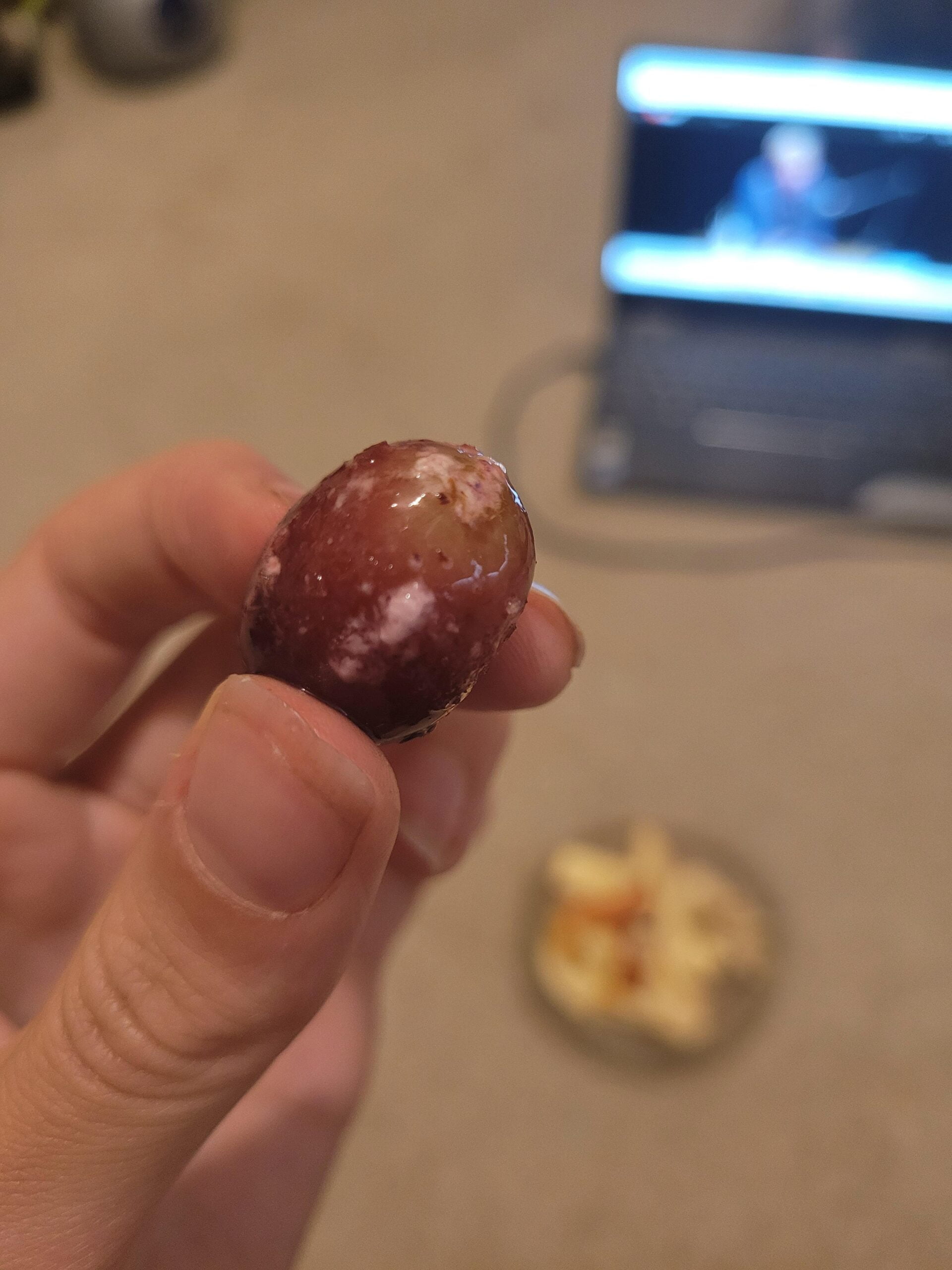 What Is The White Stuff On Grapes What Is The White Stuff On Grapes